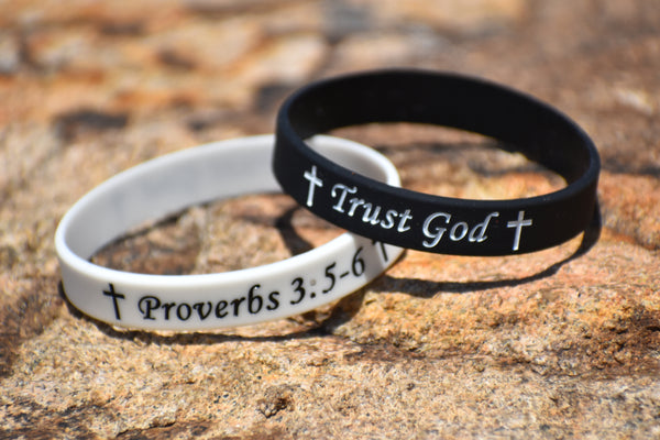 Trust God Wrist Band (4-Pack)